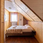 Hotel затишок *