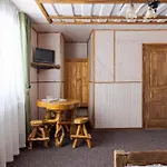 Hotel затишок *